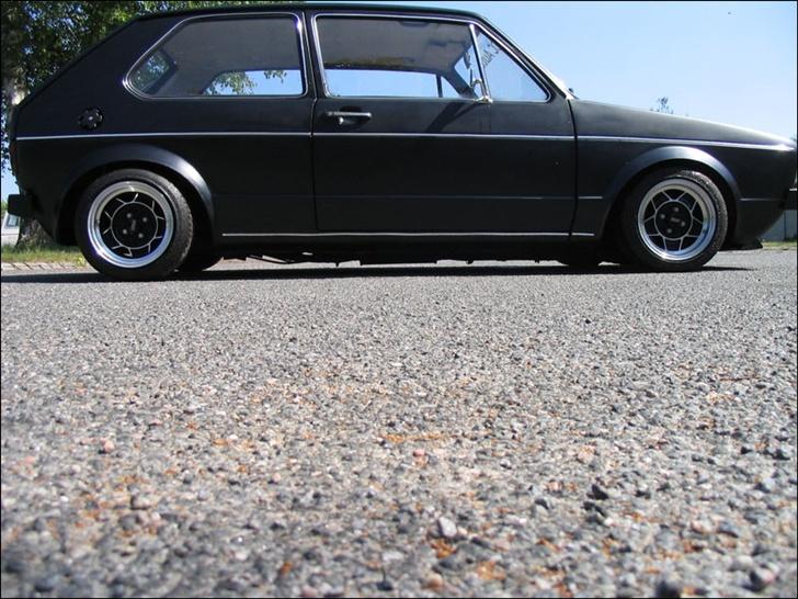 VW Golf 1 retro  "solgt" - How low can you go?!? billede 15