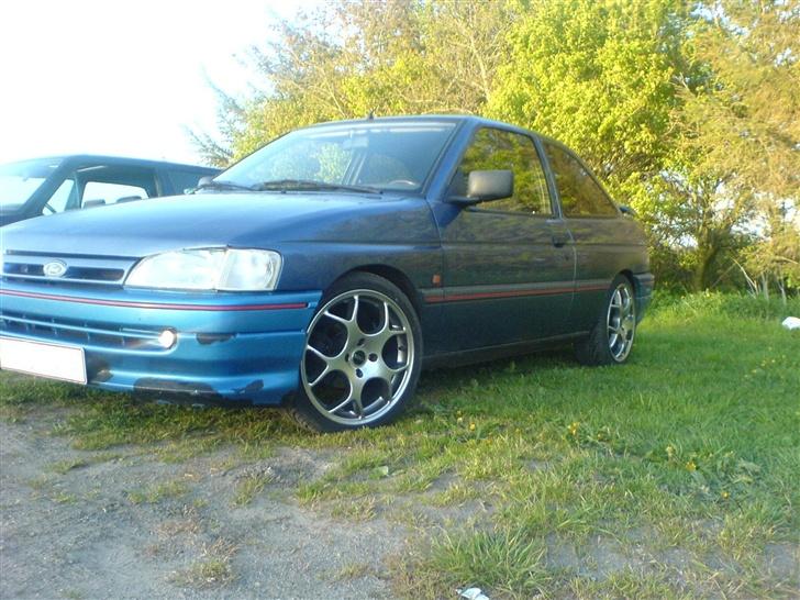 Ford Escort 1,6 solgt billede 1