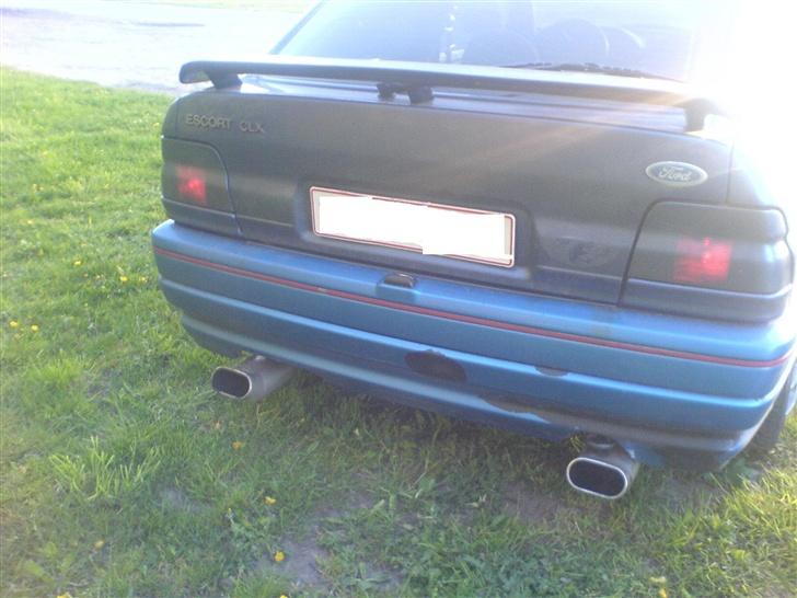 Ford Escort 1,6 solgt billede 3