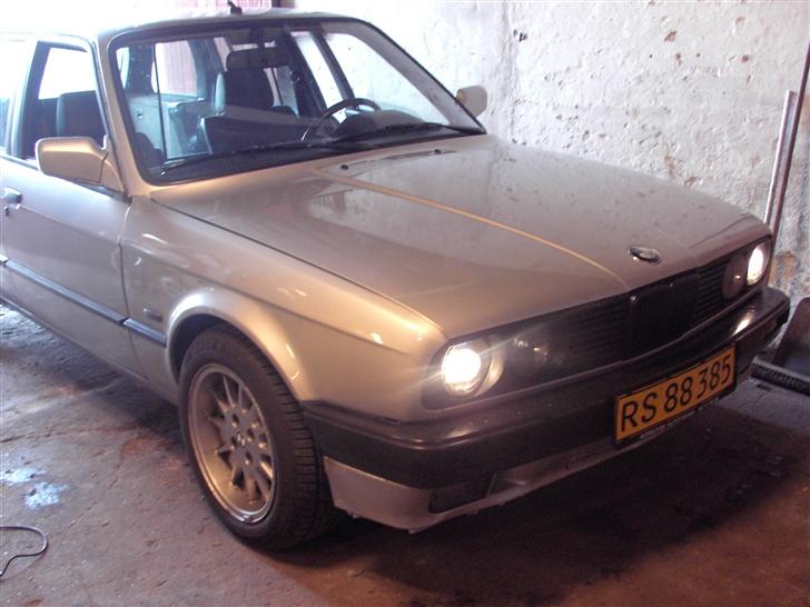 BMW 320i E30 Touring solgt billede 1