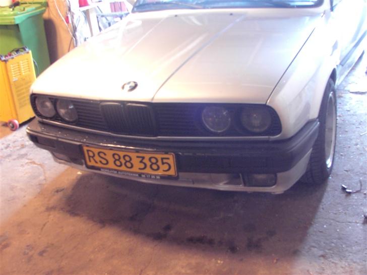 BMW 320i E30 Touring solgt billede 2
