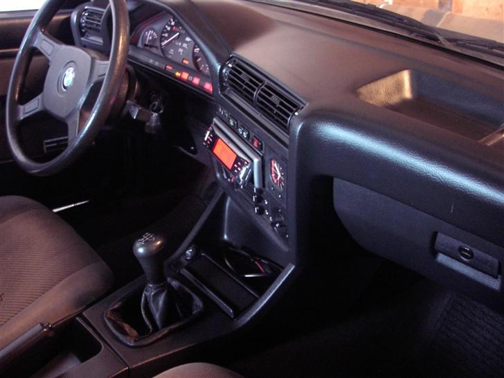 BMW 320i E30 Touring solgt billede 5