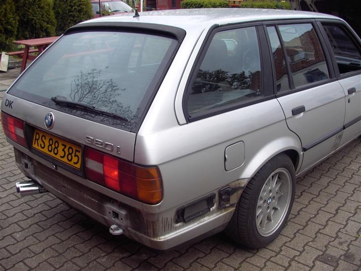 BMW 320i E30 Touring solgt billede 10
