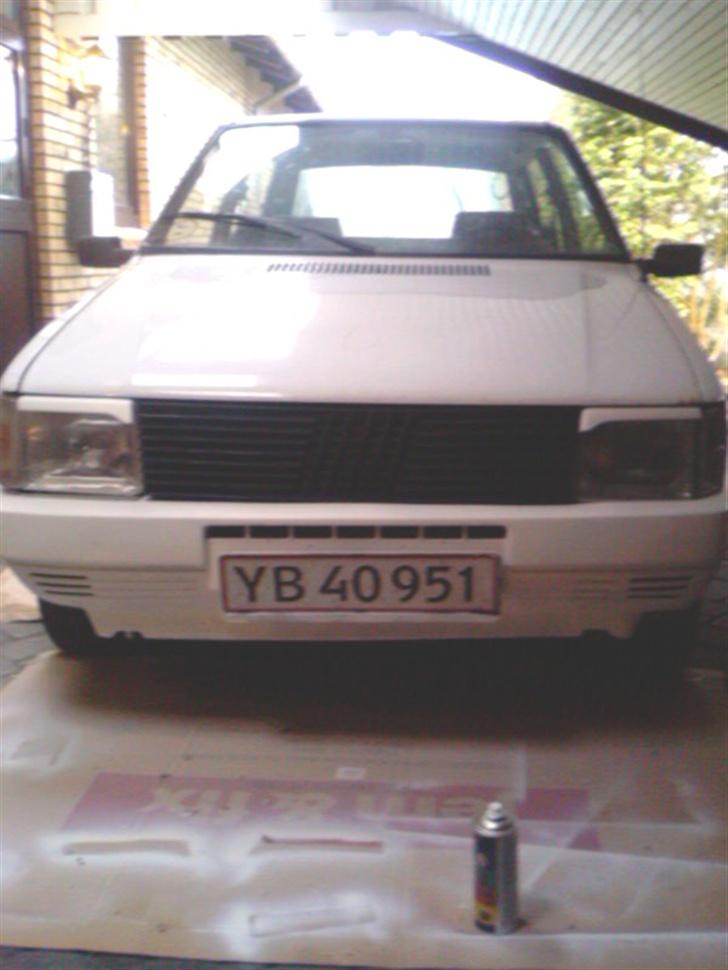 Fiat Uno 60 --- Solgt --- - Utroligt hvad maling kan gøre :P  billede 1