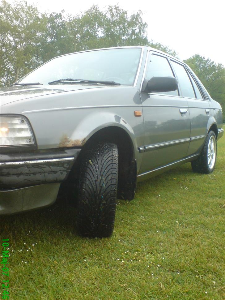 Mazda 323 1.5 LX Skrottet billede 1