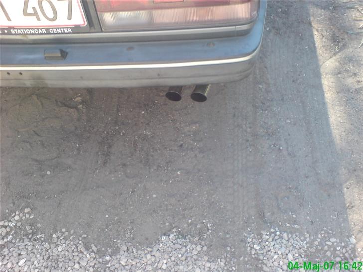 Mazda 323 1.5 LX Skrottet - udstødningsrør billede 15