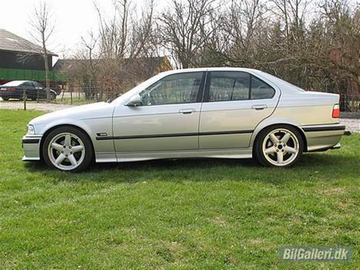 BMW 320i Vanos billede 4