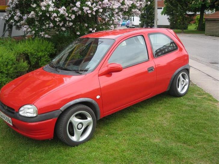 Opel Corsa1,4 Sport SE (SOLGT) - her er den  billede 1