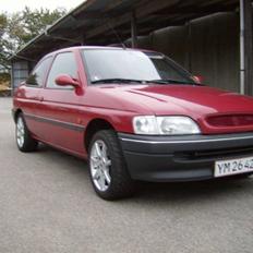 Ford Escort 1.8i (Solgt)