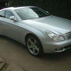 Mercedes Benz CLS 500