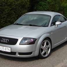 Audi AUDI TT (street look)