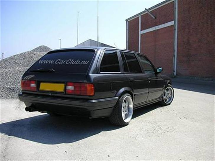 BMW 325i E30 Touring Solgt billede 3