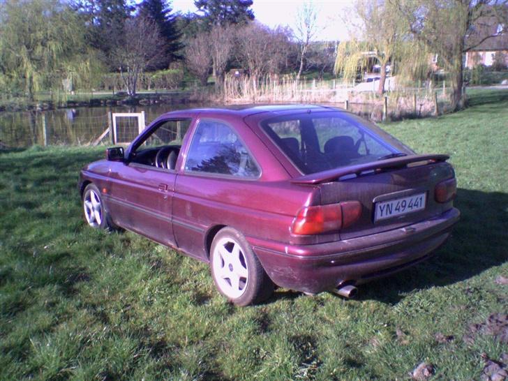 Ford Escort 1,8i Sport *SOLGT* - Som den står nu :) billede 19