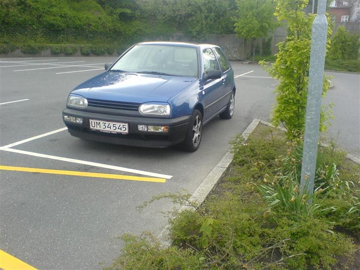 VW Golf 3 CL - Fik lige taget et billede med den nye front og blink billede 10