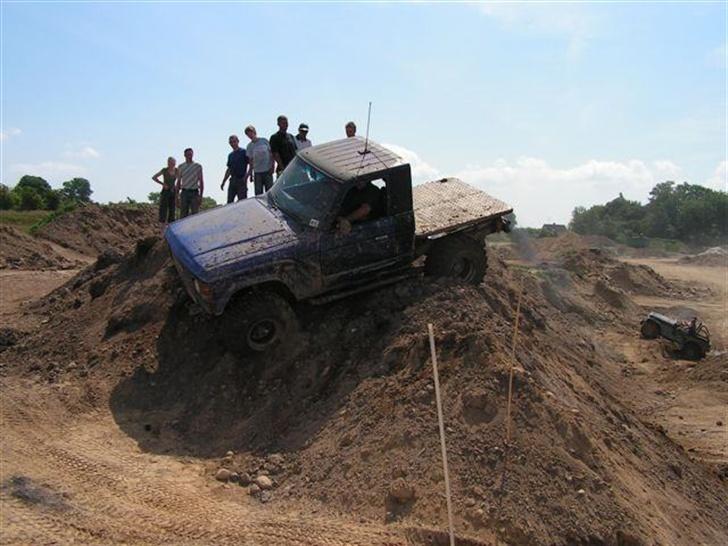 Toyota landcruiser hj60 - lidt trial i højby sammen med alle gutterne fra 4x4 billede 3