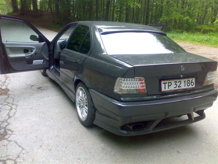 BMW 325i  e36   billede 2