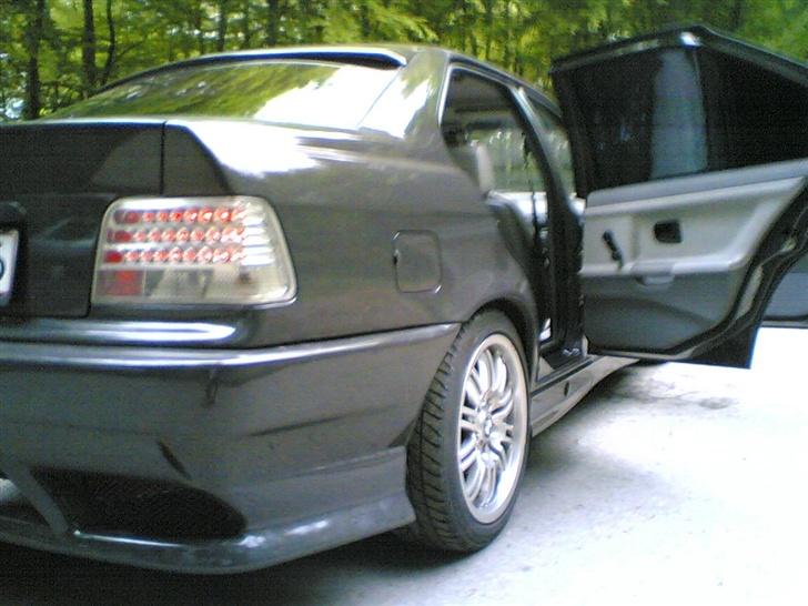 BMW 325i  e36   billede 9