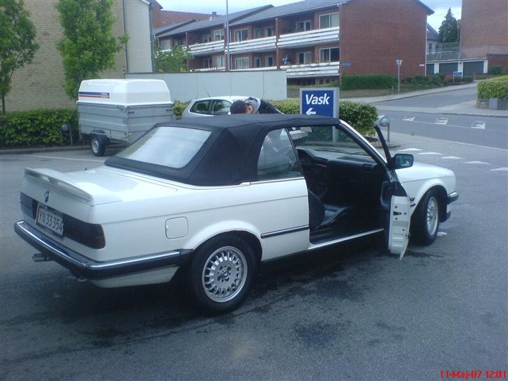 BMW E 30 cabriolet Til salg billede 4