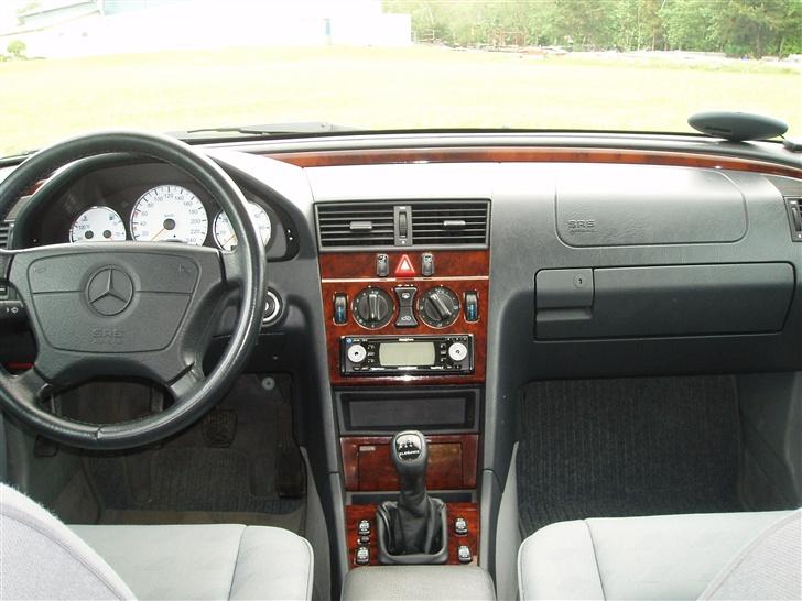 Mercedes Benz C 180 Elegance billede 14