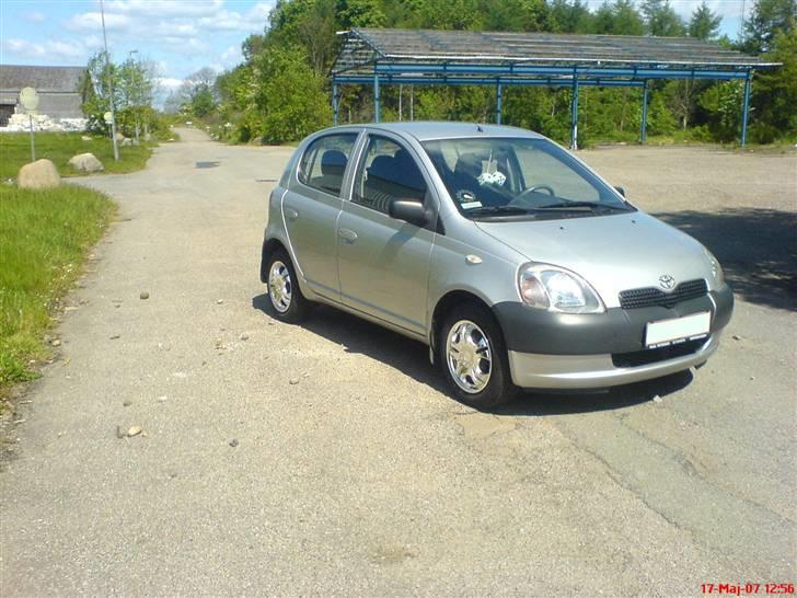 Toyota Yaris 1.4 TD *Solgt* billede 1