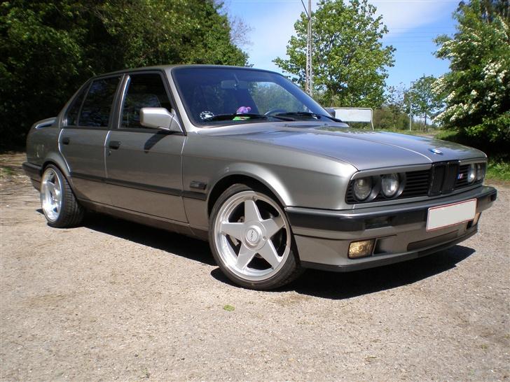 BMW 320i E30 *SOLGT* billede 3