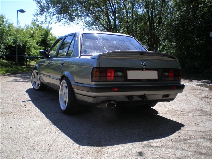 BMW 320i E30 *SOLGT* billede 6