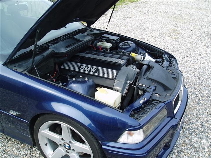 BMW 325i coupé billede 11