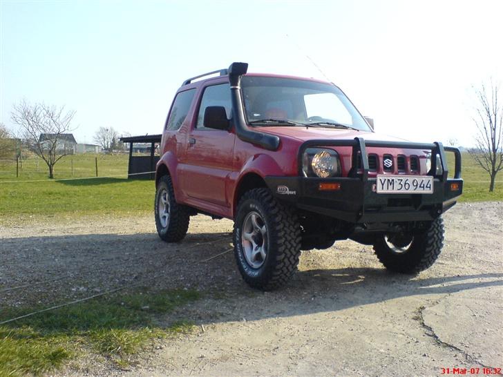 Suzuki Jimny (Solgt) - Næsten færdig Suzuki Jimny i Lyset for første gang billede 10