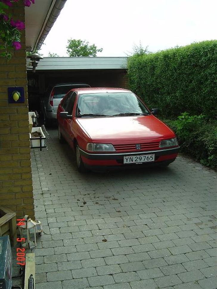 Peugeot 405  "Puggen" - sænket 60mm mangler kun lige bagved! billede 10