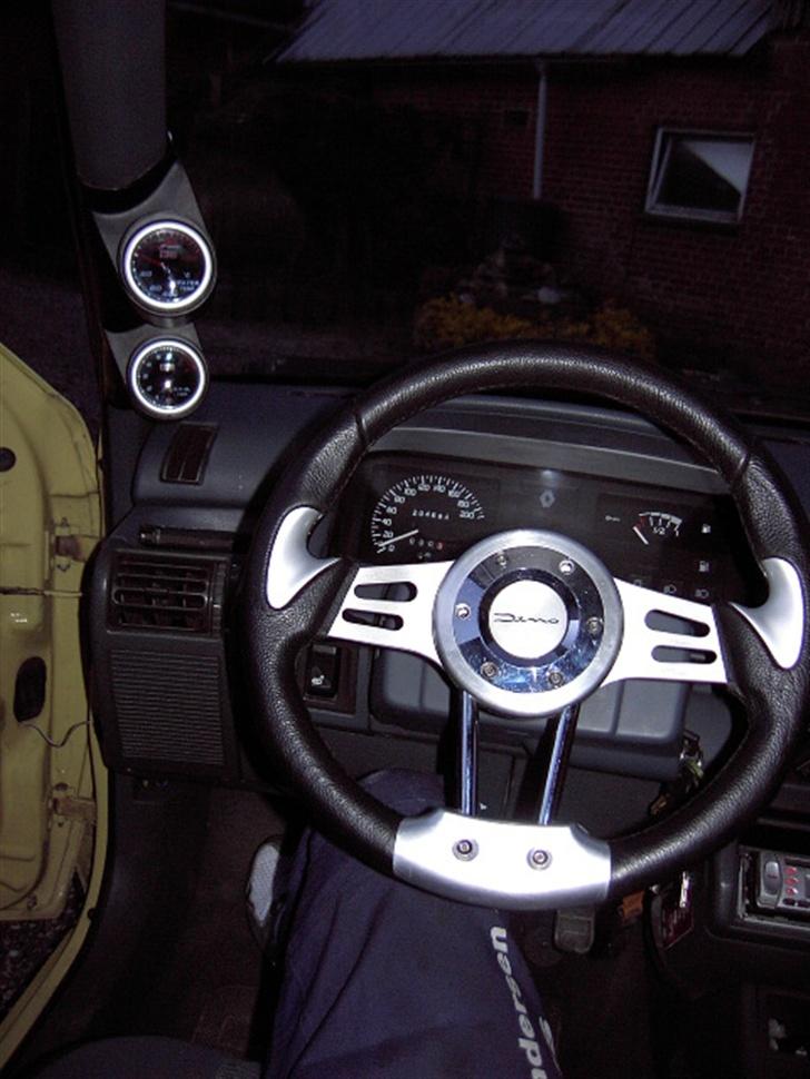 Renault Clio 1,4 Solgt billede 10