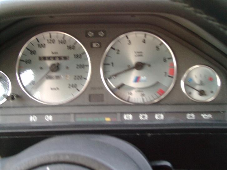 BMW e30.320i billede 5