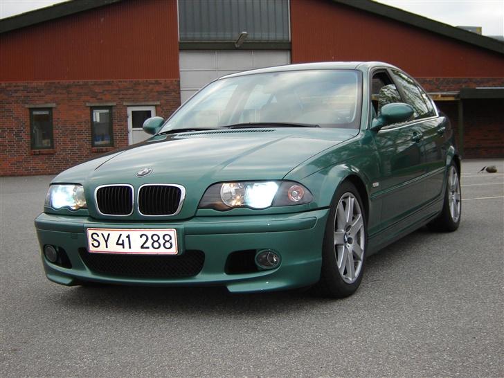 BMW E46 320i billede 2