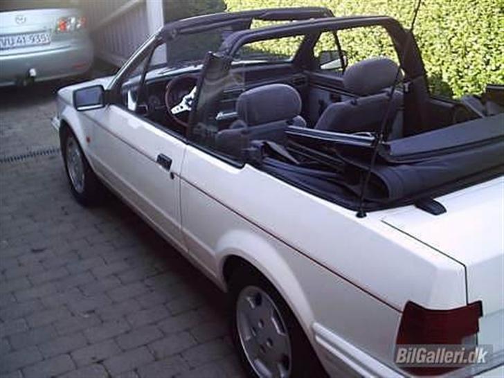 Ford Escort cabrio >>>SOLGT<<< billede 4