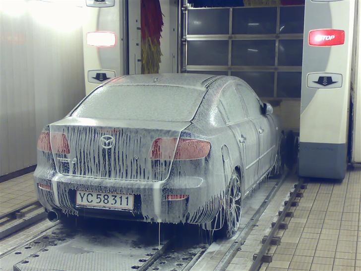 Mazda 3 - Så skulle den lige vaskes hehe :D  billede 7