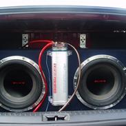 Toyota Avensis 1.6 >Solgt<