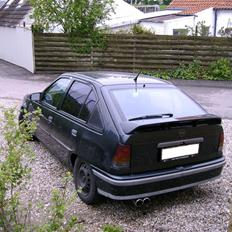 Opel kadett gsi