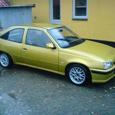 Opel Kadett E