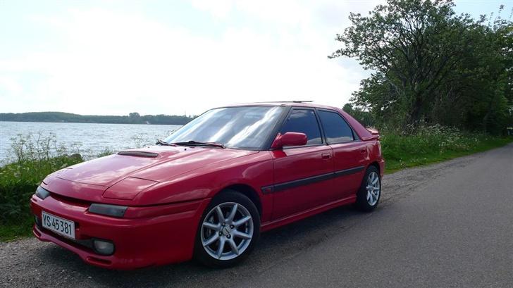 Mazda 323F *Solgt* billede 6