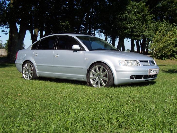 VW Golf II - Min sommer bil Vw Passat 1,8 20V Turbo som bliver bygget om med brede skærme og motor tuning og det hele. Så det skal nok blive godt engang. billede 11