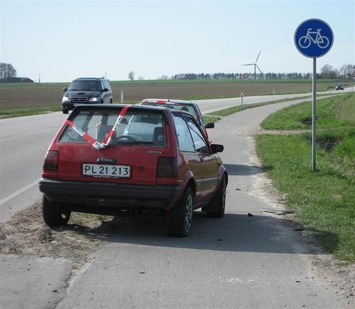Toyota Starlet *DØD* - Bag fra. Sådan så den ikke ud før :/ billede 9