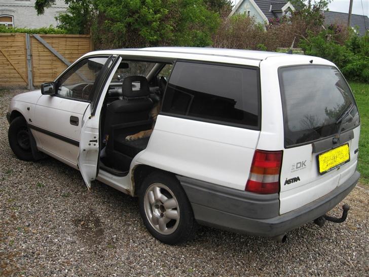 Opel astra 1,4 SOLGT billede 2