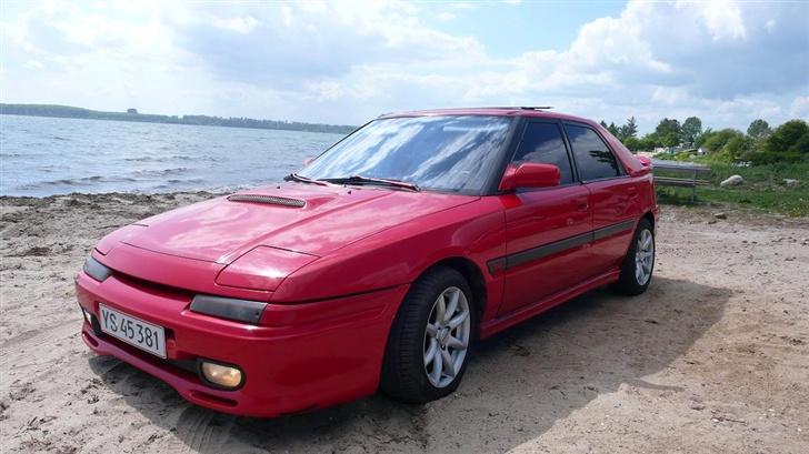 Mazda 323F *Solgt* billede 11