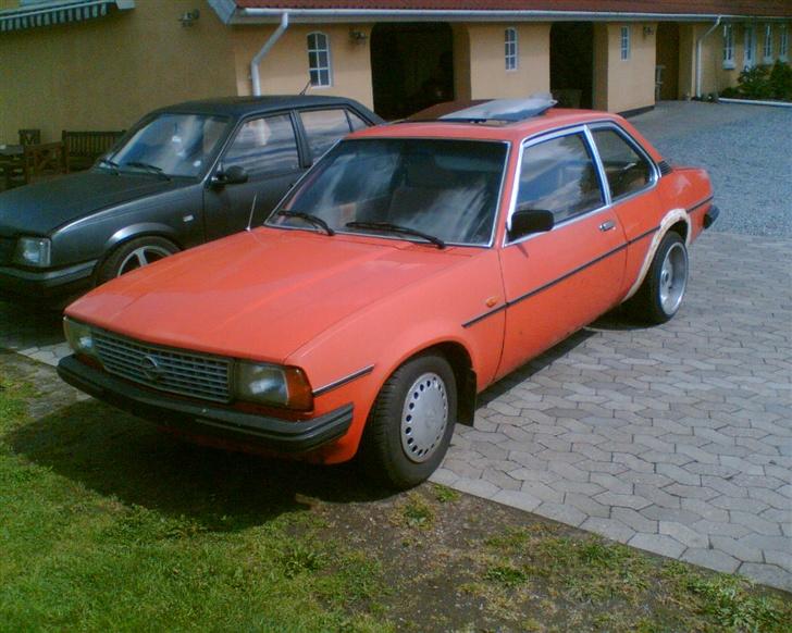 Opel Ascona B RATLOOK SOLGT - med de gamle fælge på billede 1