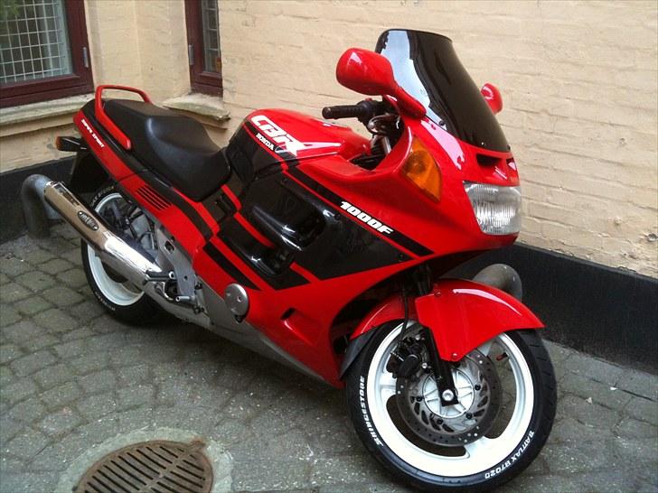 Audi A4 på SU (Solgt) - Jeg er vendt tilbage til motorcykler, fordi jeg har fået NOK af biler med deres DYRE og UENDELIGE problemer, så derfor er det slut med biler for mit vedkommende! Fremover holder jeg mig til min gamle kværn. billede 14