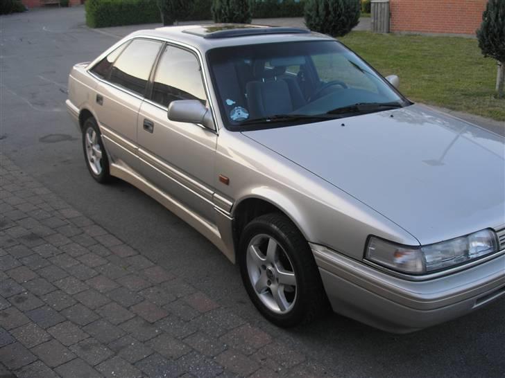 Mazda 626 1,8 GLX solgt billede 2