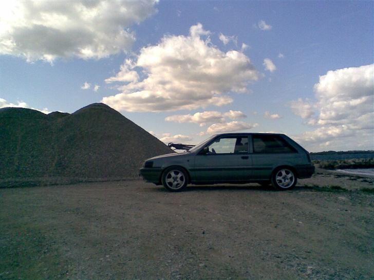 Nissan Sunny 1.5 *SOLGT* - Nyeste billede af bilen her fra den 17/5-07. taget med mobil. men kommer snart nye billeder ind billede 19