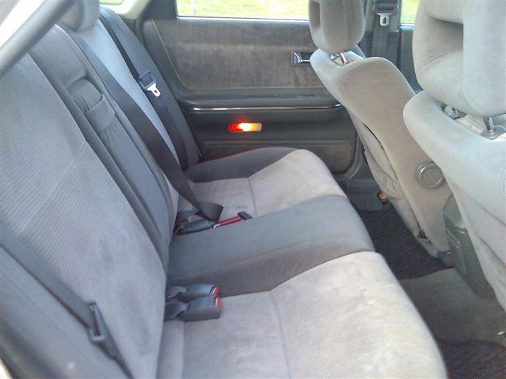 Mazda 626 1,8 GLX solgt billede 8