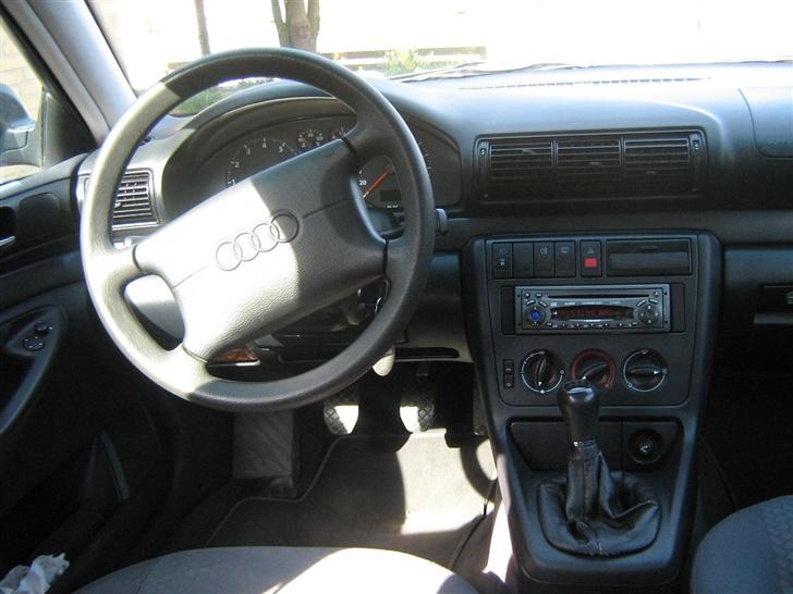 Audi a4 1.8 Solgt/byttet billede 3