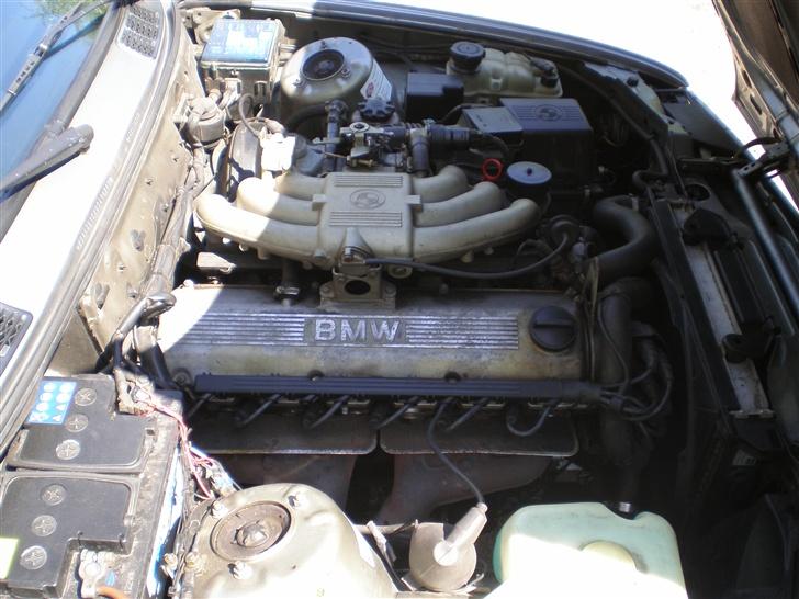 BMW 320i E30 *SOLGT* - Skulle eftersigende have en 288* knast og anden chip, men det vil et rullefelt vise.. ;) billede 11