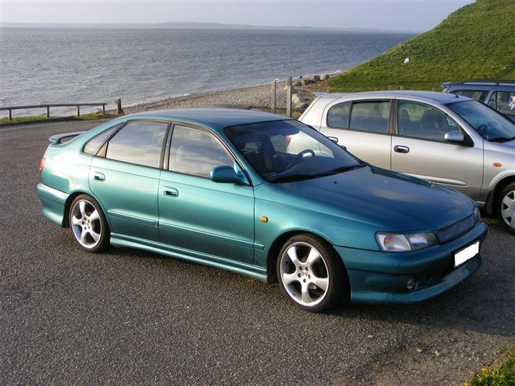 Toyota Carina E 1.6 XLI billede 1